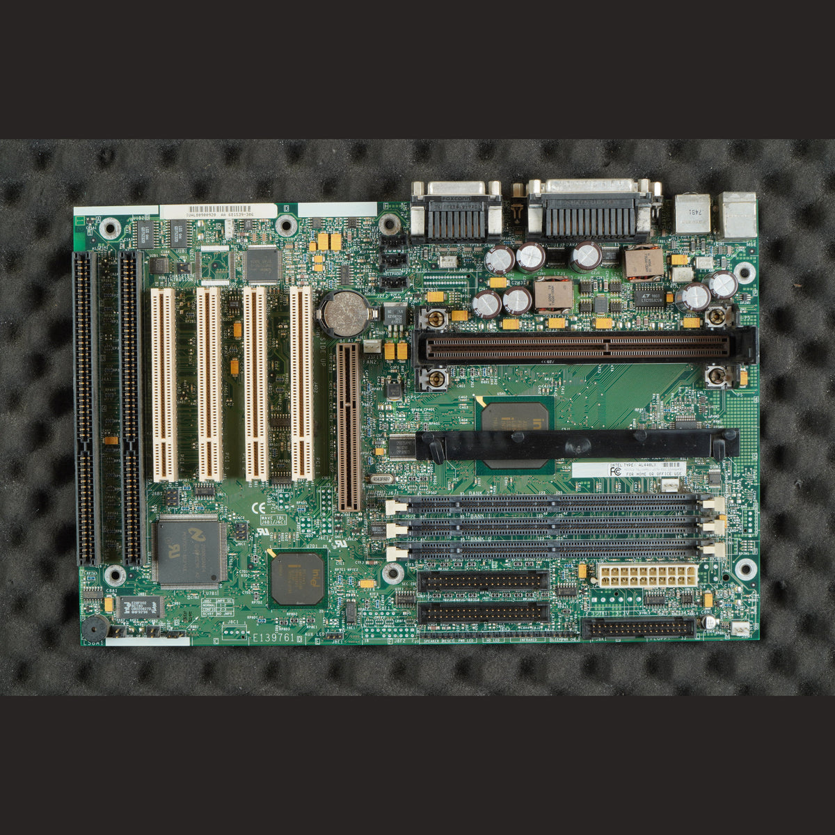 Intel AL440LX 681539-306 Motherboard Slot 1 System Board