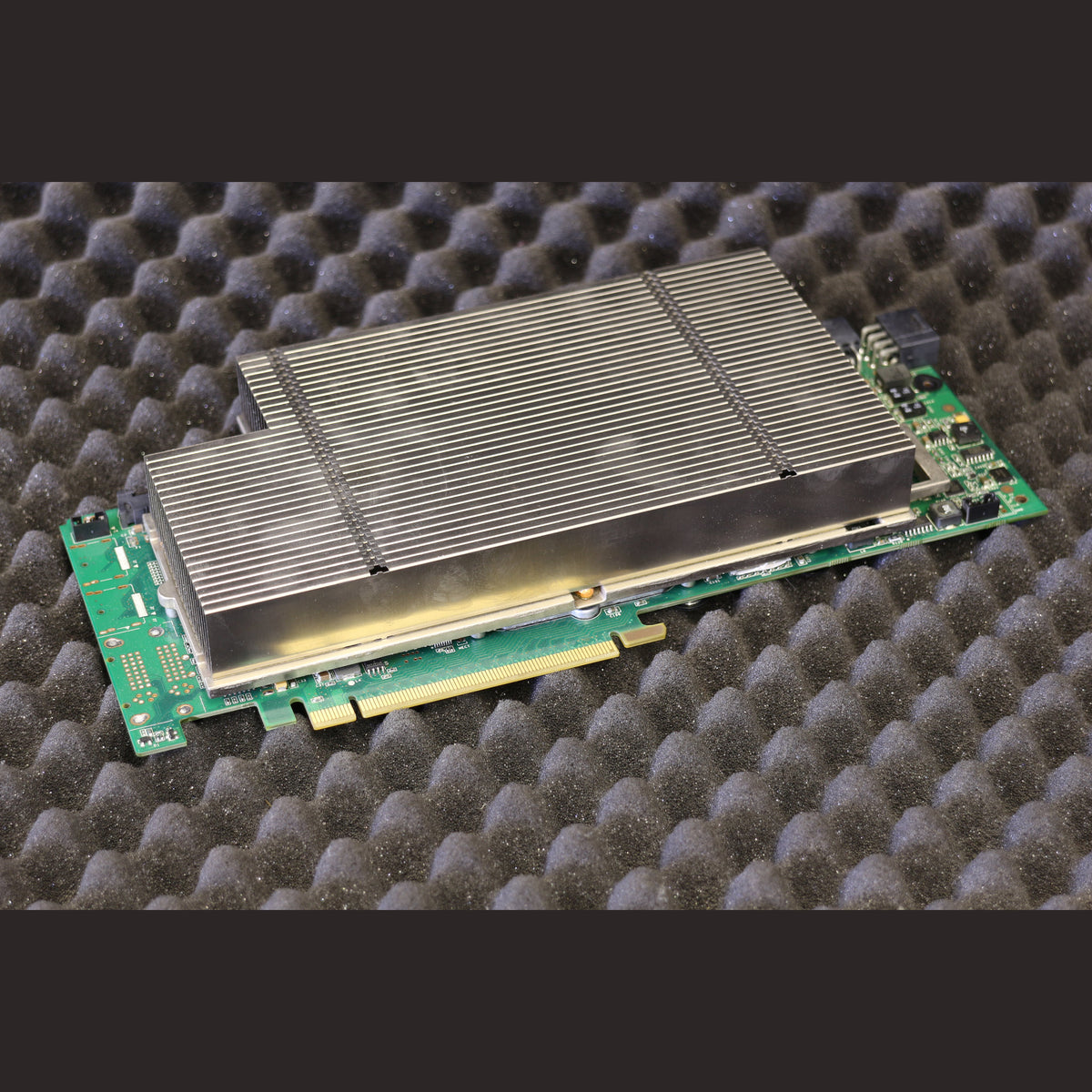 NVIDIA 690-20607-0201-000 nVidia Tesla M1060 Passive Cooling 4GB PCI-E x16 GPU