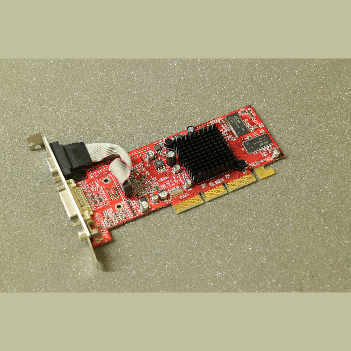 ATI Radeon 7000 32MB AGP DVI Graphics Card RV6DE-B3