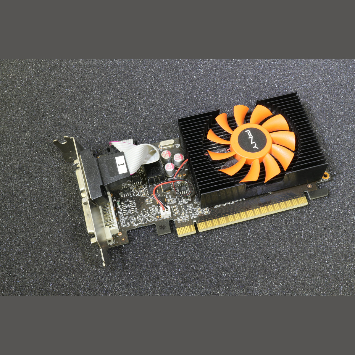 PNY GeForce GT 620 DDR3 1024MB PCIe Low Profile Graphics Card HDMI DVI VGA 1GB