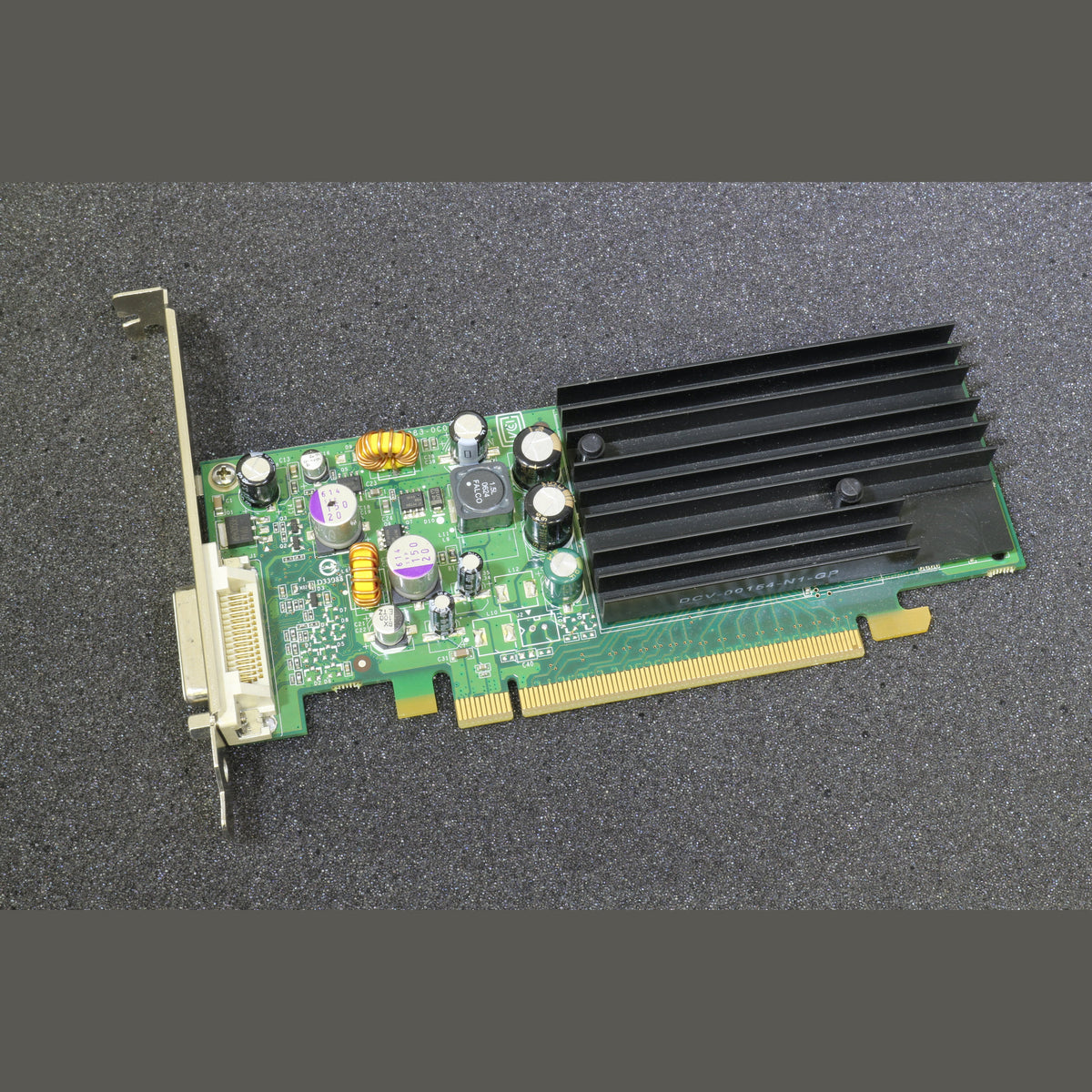 HP 430965-001 nVidia Quadro NVS 285 PCIe Full Height Card DMS-59 without Cable
