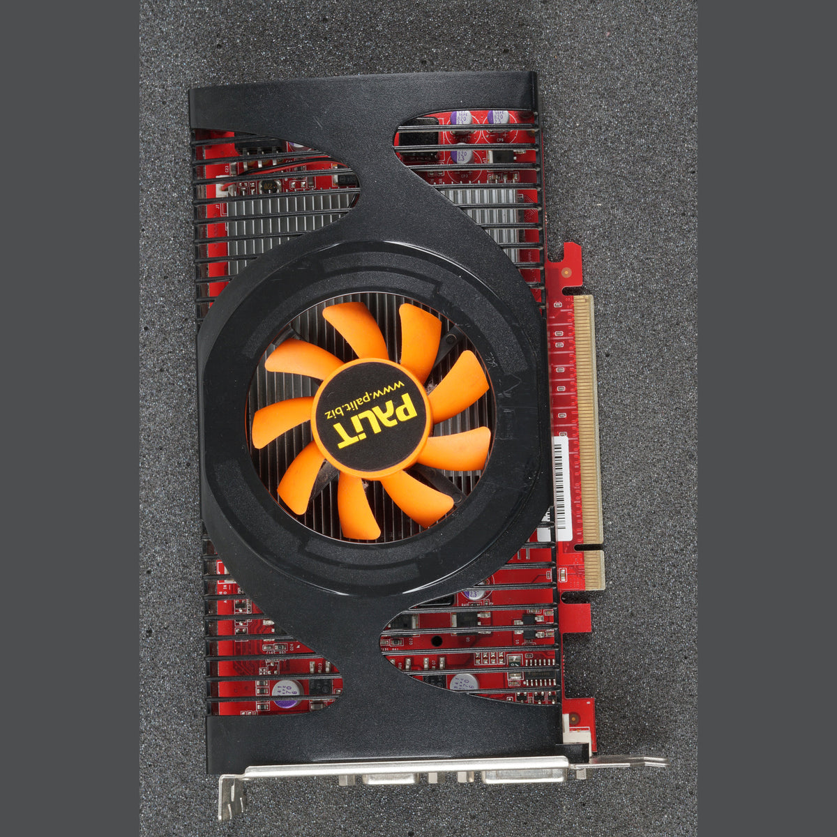Palit GTS 250 1GB DVI VGA HDMI PCIe Graphics Card NE3TS25EFHD02-PM8D92