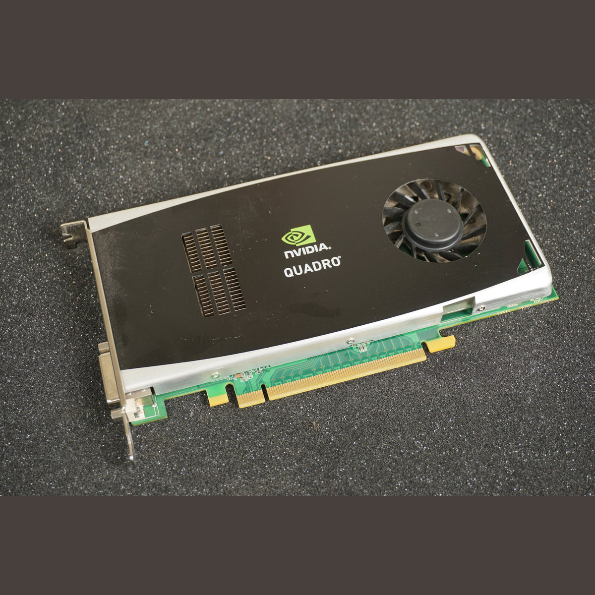 VCQFX1800-PCIE-T PNY nVidia Quadro FX 1800 DVI & Dual DP 2GB PCIe Card