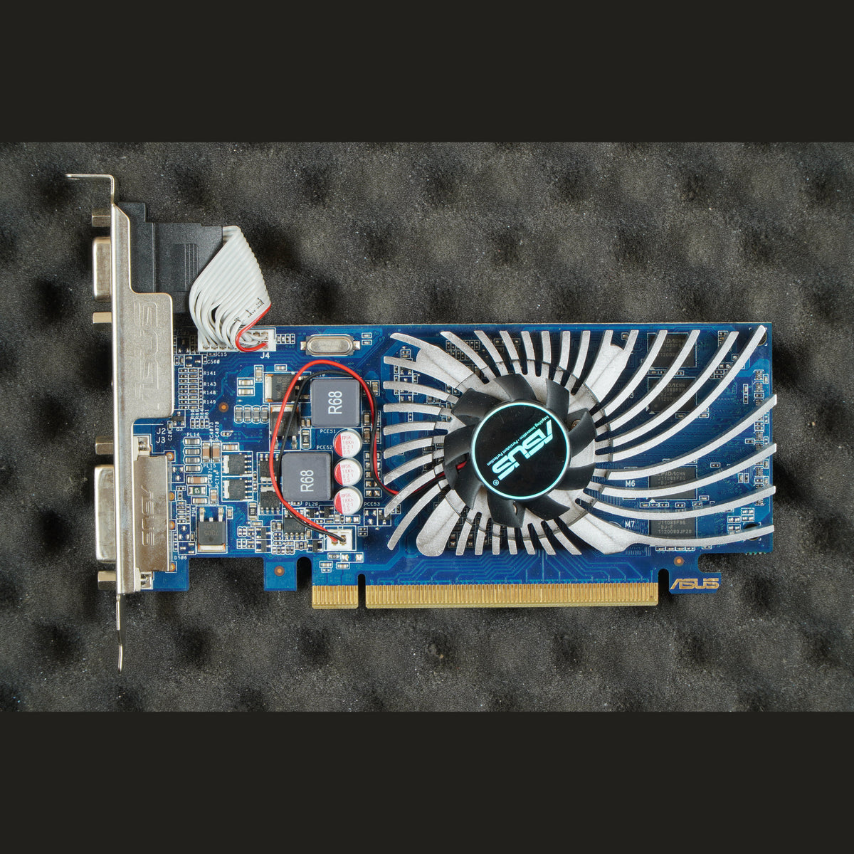 ENGT520/DI/1GD3 ASUS nVidia GT 520 PCIe 1GB HDMI DVI VGA Graphics Card