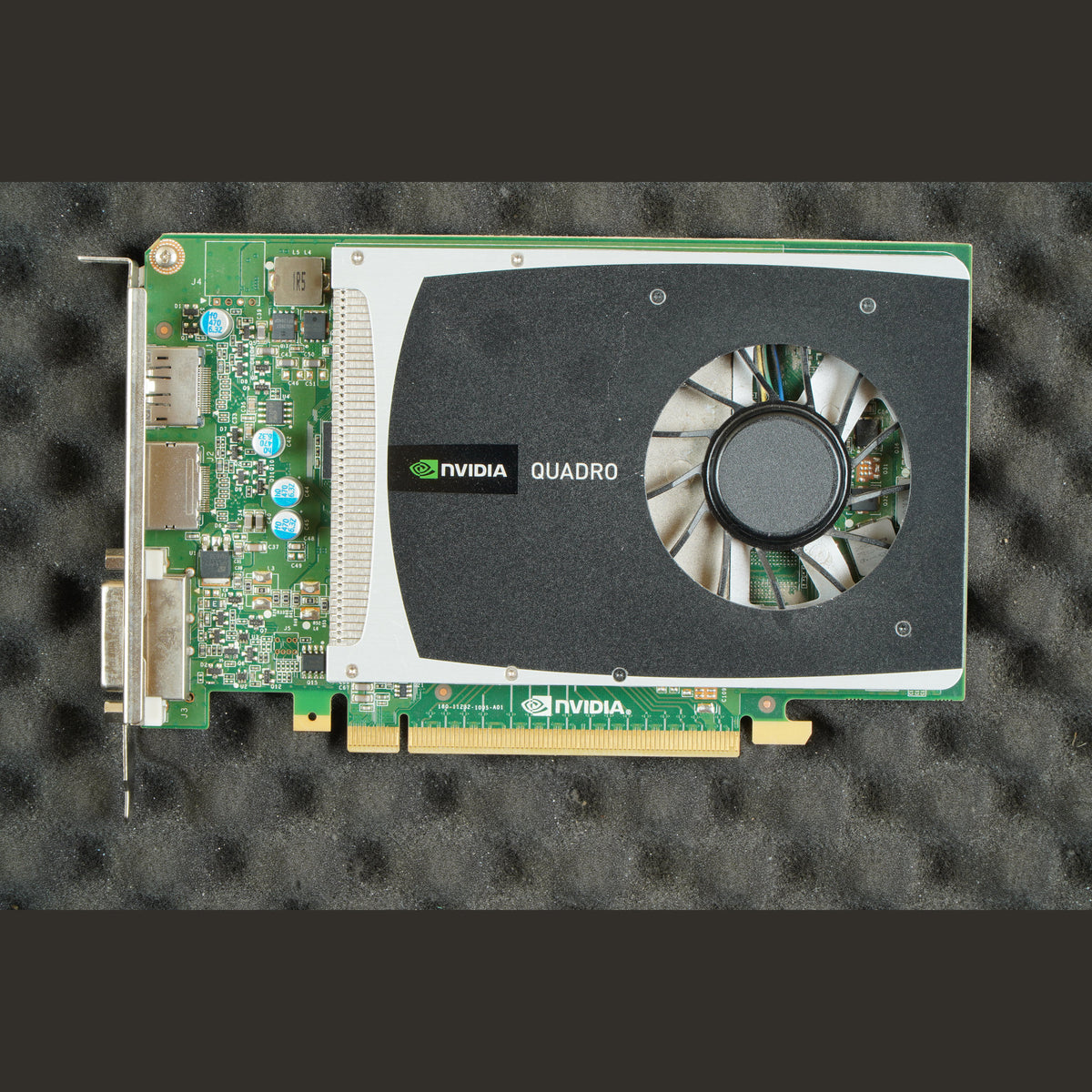 616075-001 HP nVidia Quadro 2000 1GB PCIe 2xDP 1xDVI Graphics Card