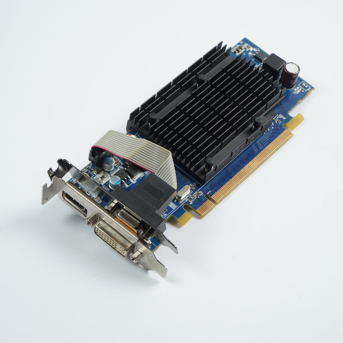Sapphire 288-BES13-000SA HD 4350 512MB HDMI DVI VGA PCIe Low Profile Card