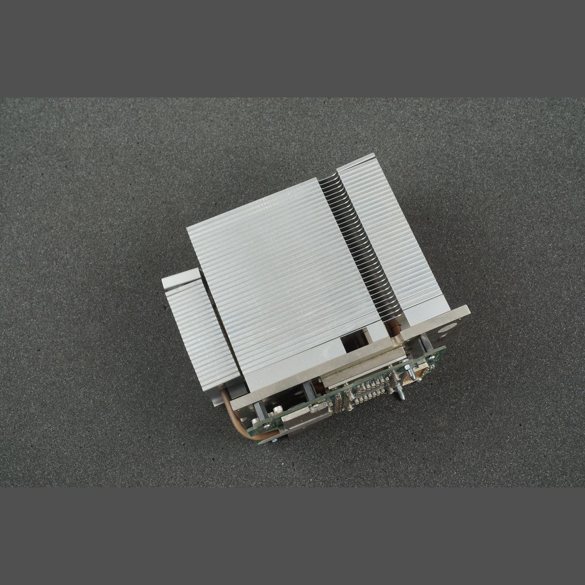 Apple 630-4880 PowerMac G5 A1047 Heatsink & 2GHz CPU 630-4880 Processor
