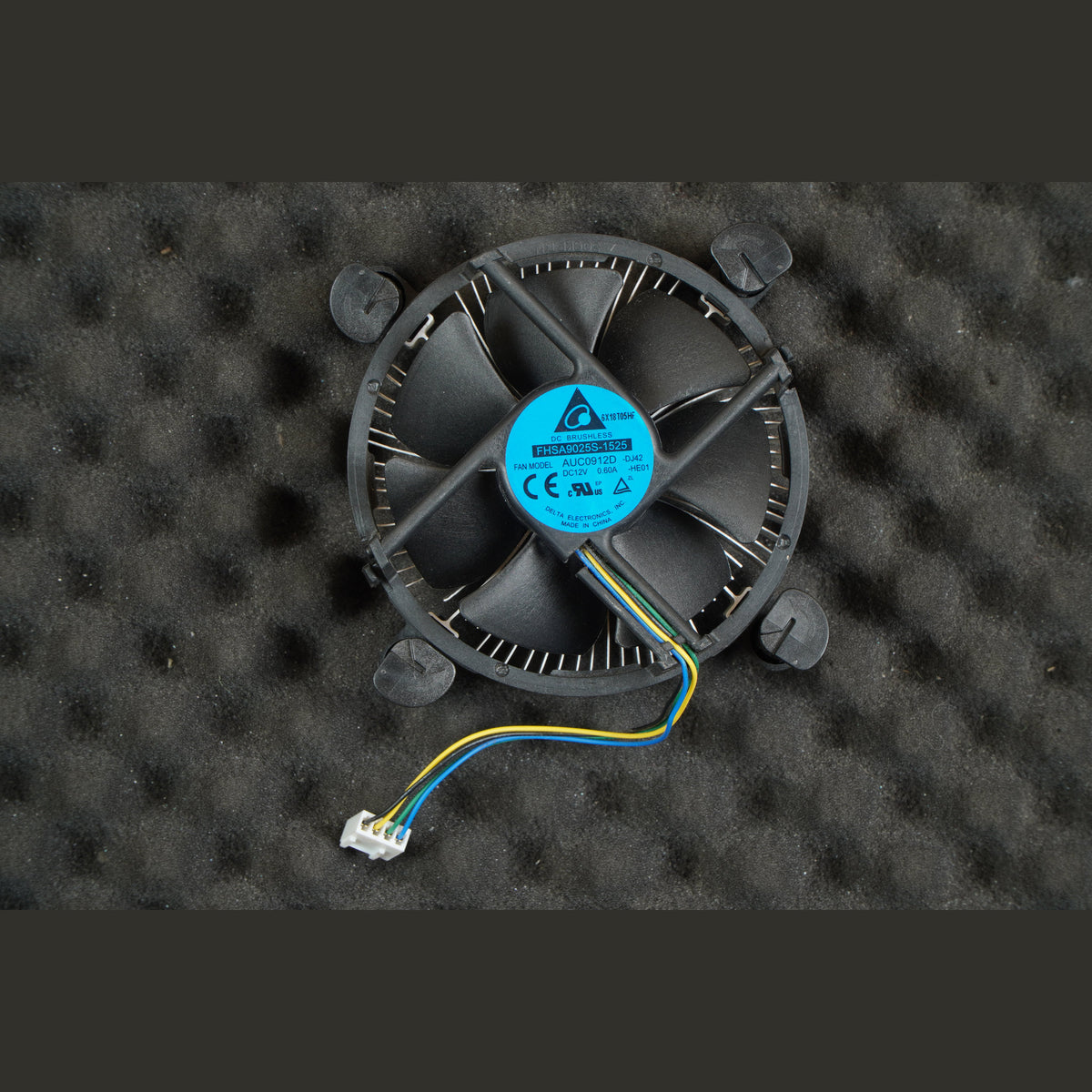 Delta FHSA9025S-1525 AUC0912D Socket 1150 1151 1151156 Heatsink & Fan