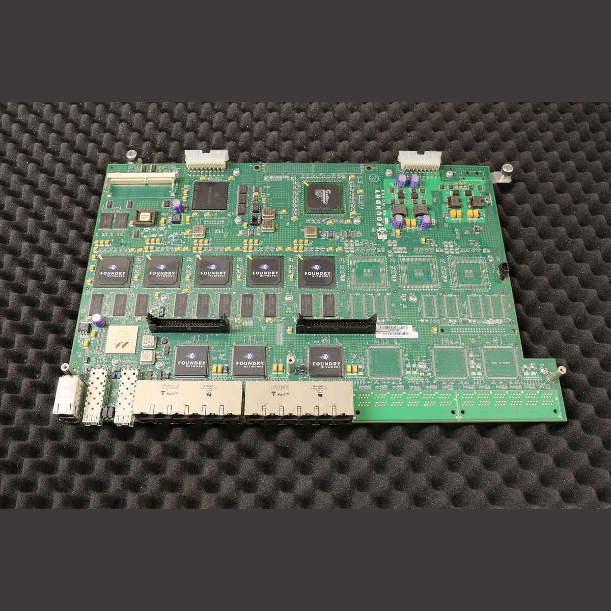 Foundry Networks Fastiron Edge 2402 Switch Motherboard 31134-703 System Board