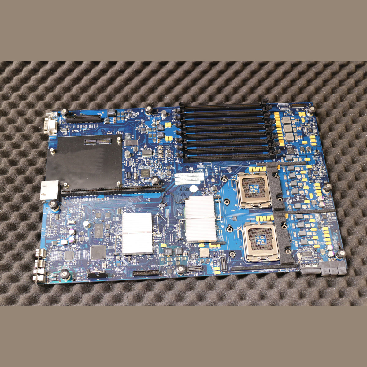 Apple xServe Logic Board 630-7490 Motherboard