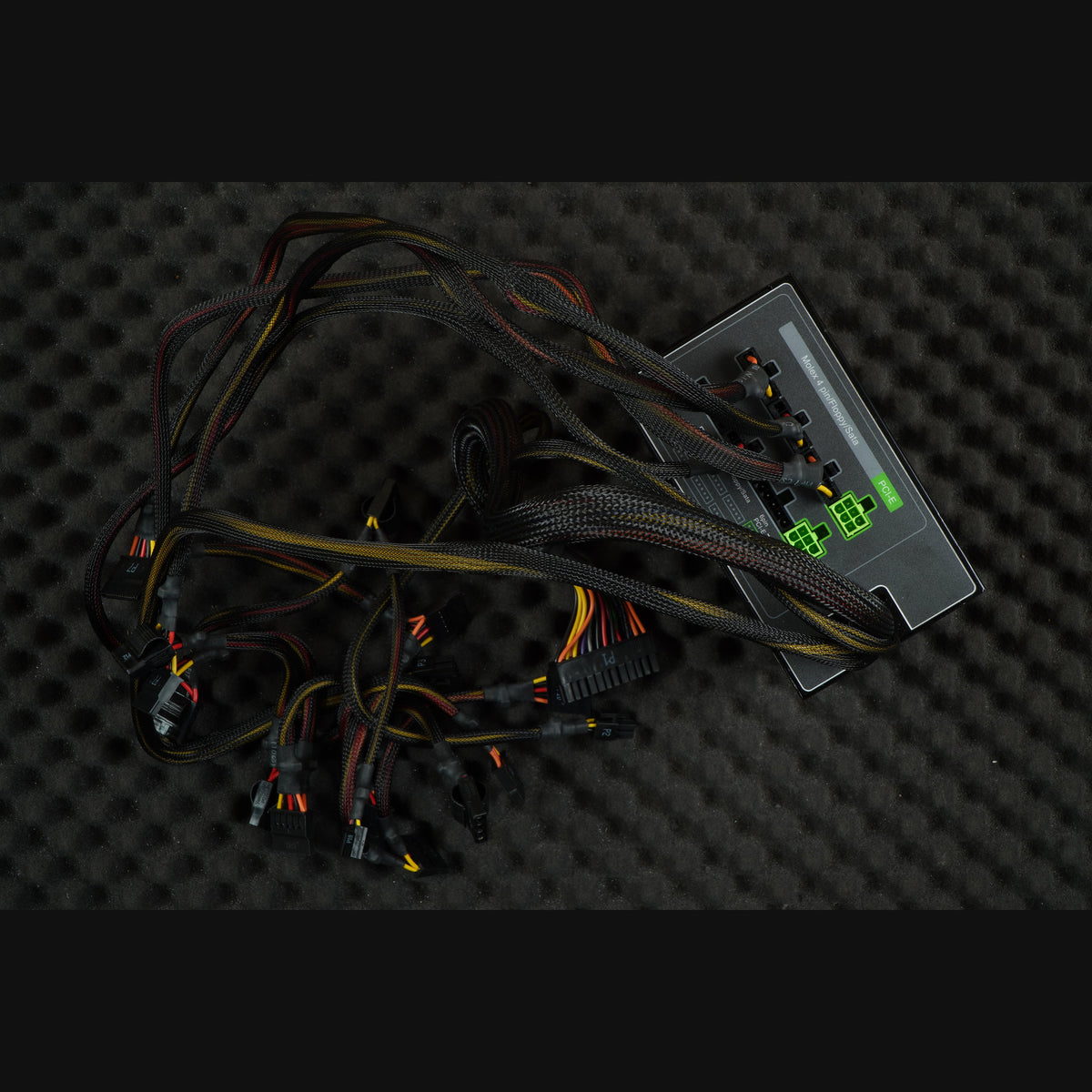 RS-620-ASAA-A1 CoolerMaster Power Supply with 2xSATA 2xMOLEX looms