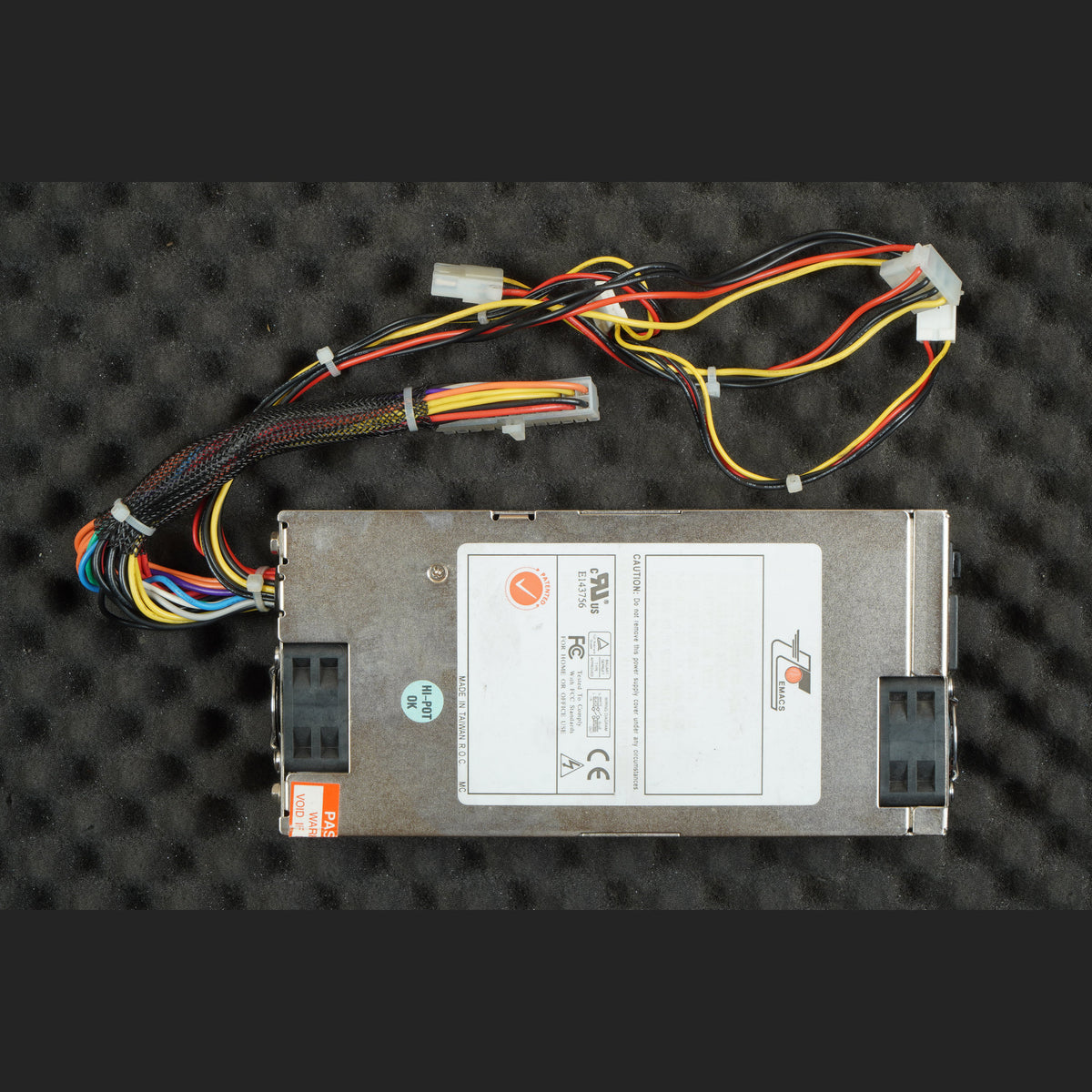 6P1G-250B009 Zippy Emacs P1G-6250P Power Supply