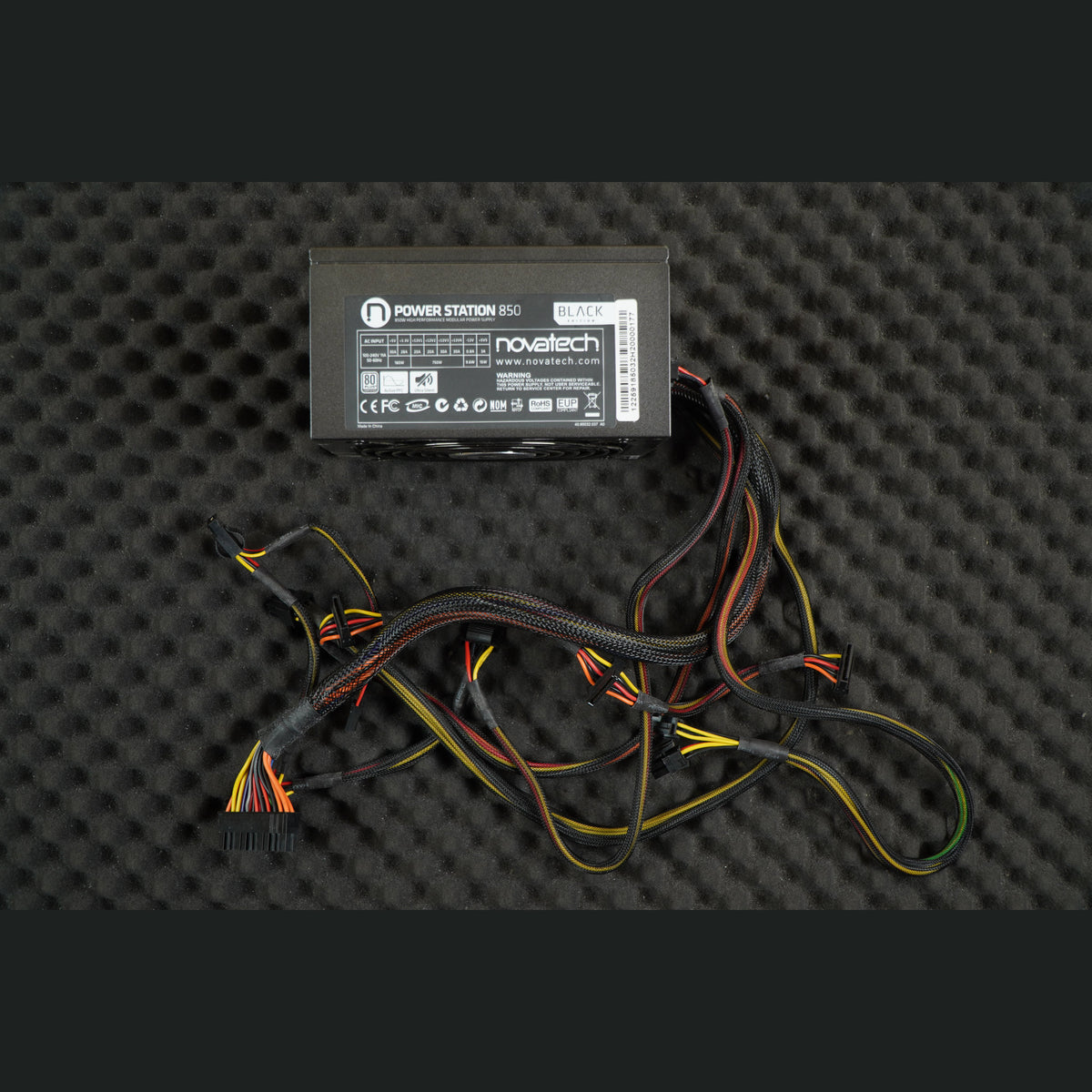 Novatech Power Station 850 Modular Power supply with 1xMolex 1xSata cables