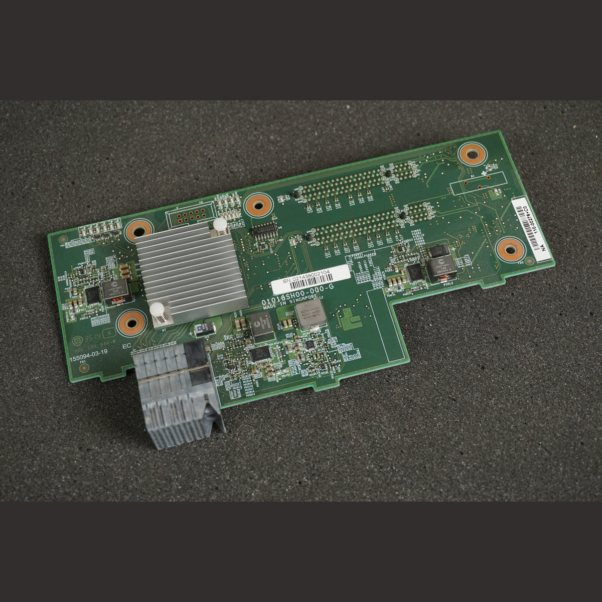 110-00276+C0 NetApp FAS8040 Riser Card 110-00276