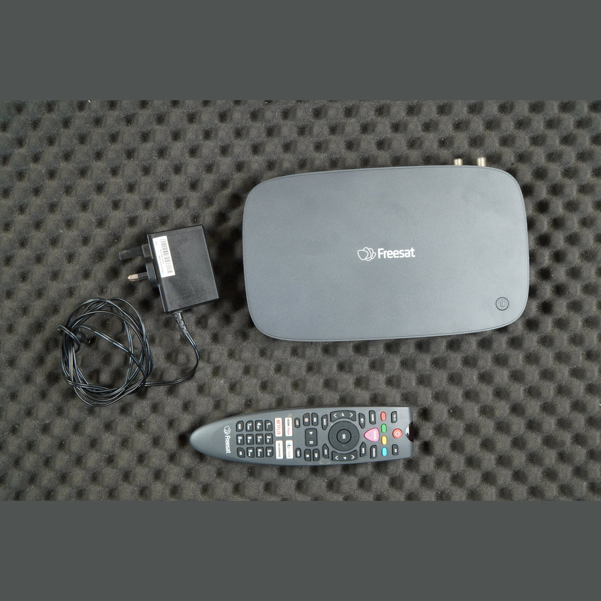 Freesat UHD-4X-500 Smart 4K Ultra HD Digital Satellite TV Recorder - 500 GB