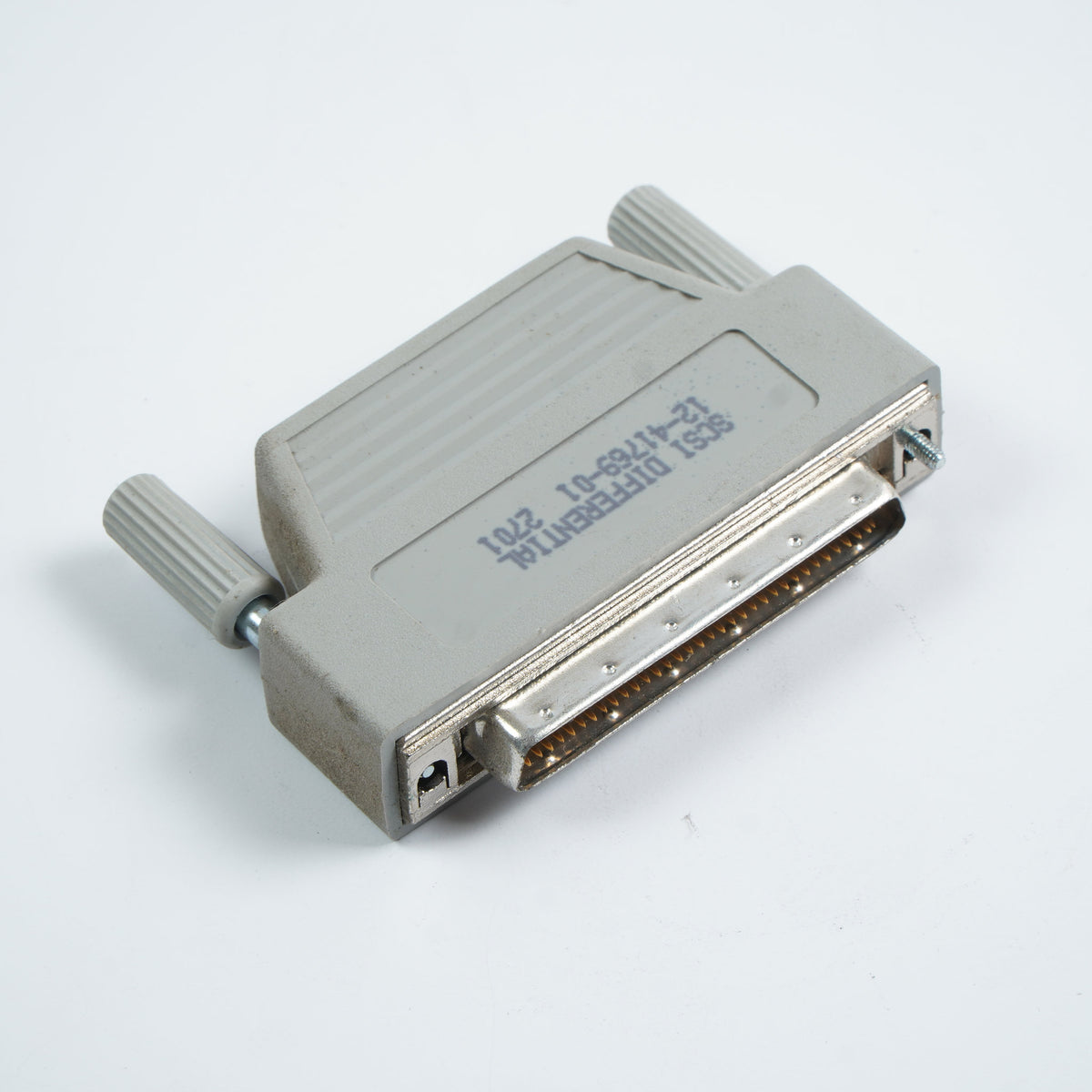 Amphenol SCSI Differential Terminator 68-Pin 12-41769-01