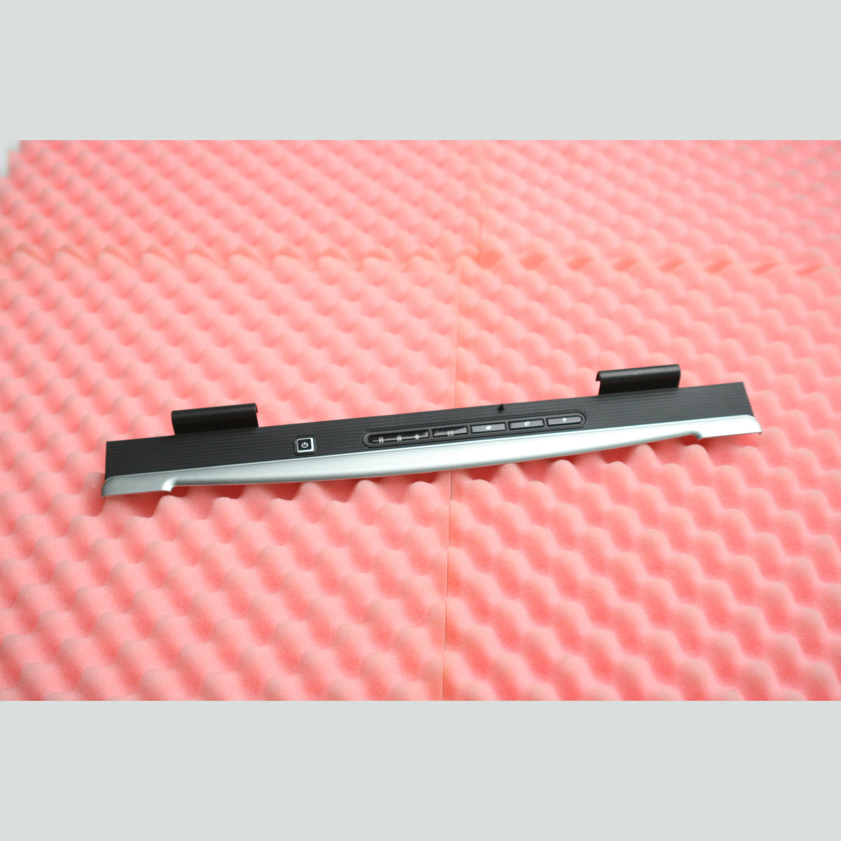 Acer TravelMate 2200 2201LC Hinge Cover Strip