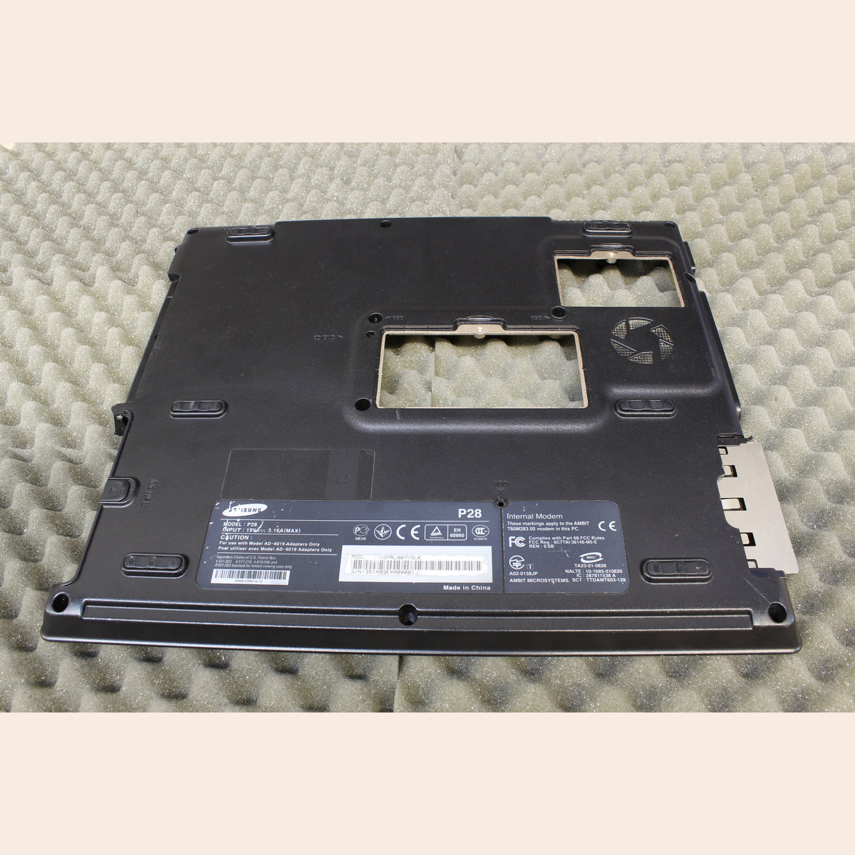 Samsung P28 Laptop Bottom Base Cover BA81-00290A