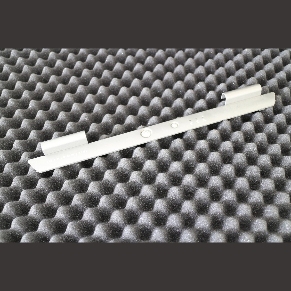 Dell Inspiron 1150 Power Button Hinge Cover Strip H3262 0H3262