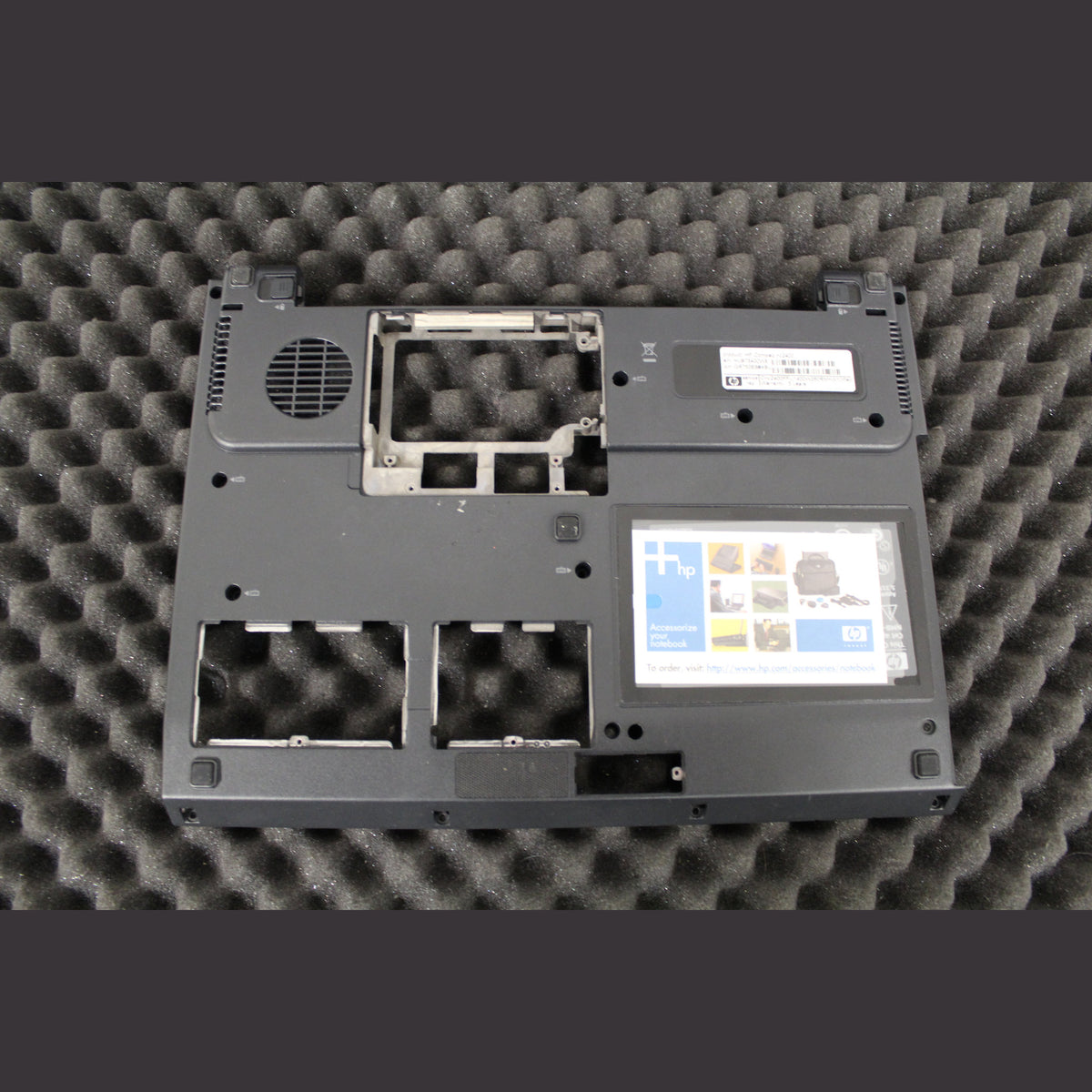 HP Compaq nc2400 Laptop Bottom Base Cover 412785-001